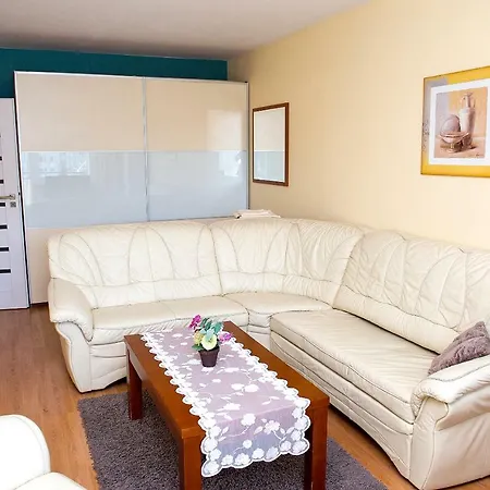 Apartament Przy Ulicy Balickiej Krasków